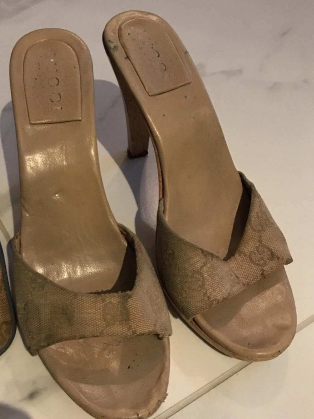Gucci Beige Open-Toe Slip-On Heeled Mules